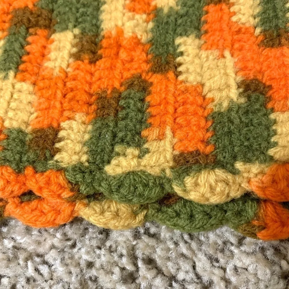 Vintage Handmade crochet blanket 68 x 46 inches